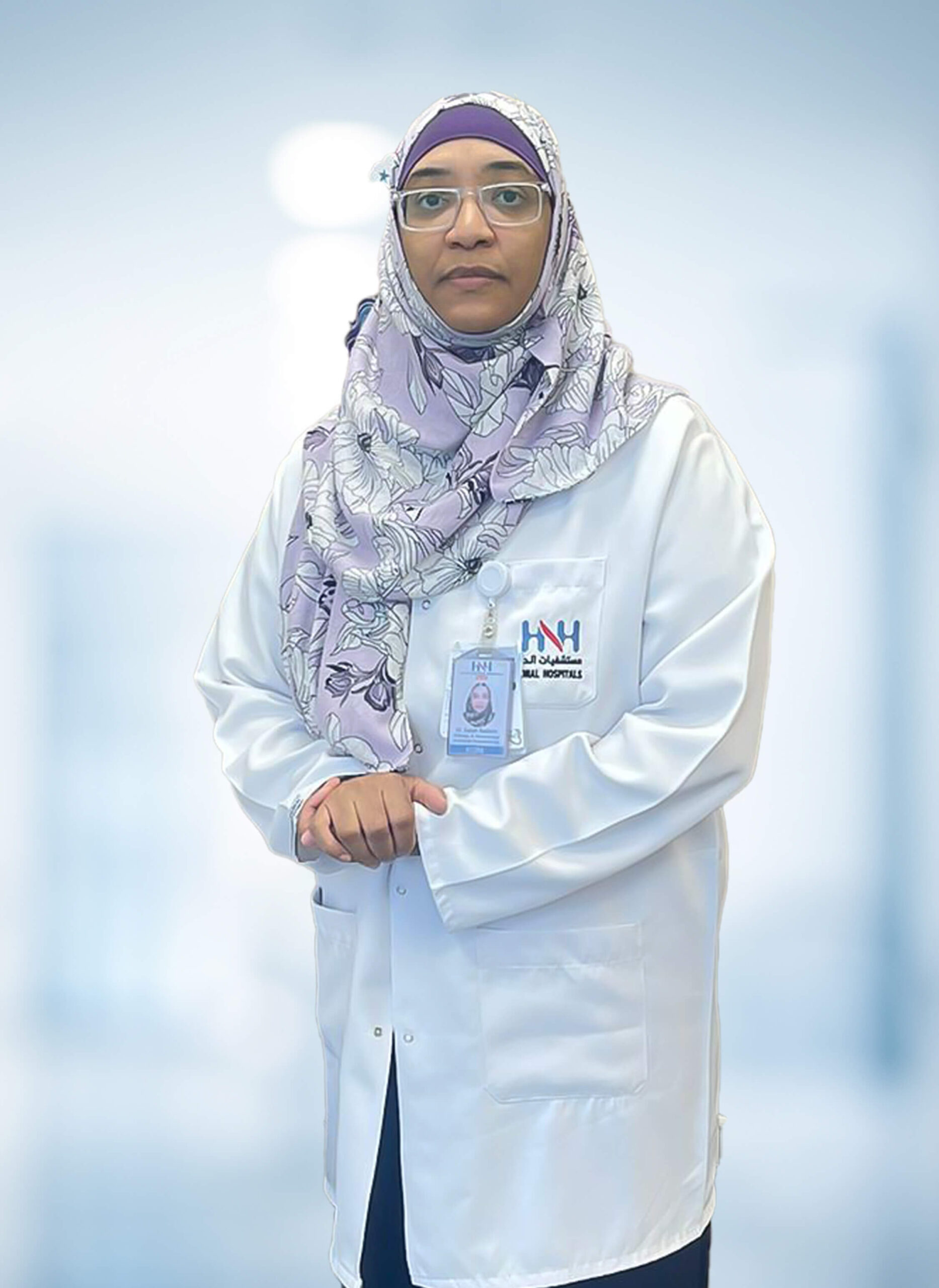 د سارة هاشم اخصائية الحساسية و المناعة